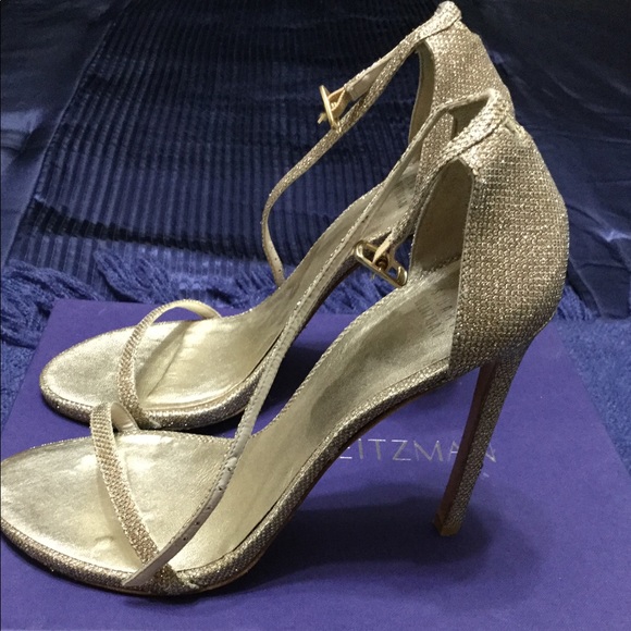 Stuart Weitzman - Picture 2 of 4